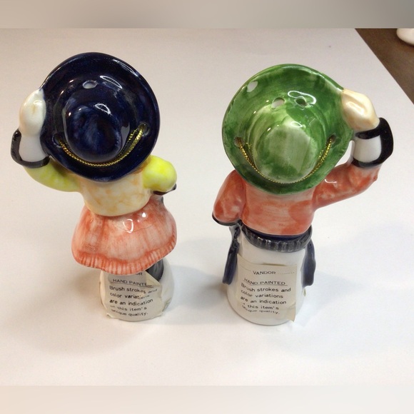 Vandor Vintage Pazlmen salt and pepper shakers hand painted and glazed 1989 - Picture 5 of 7